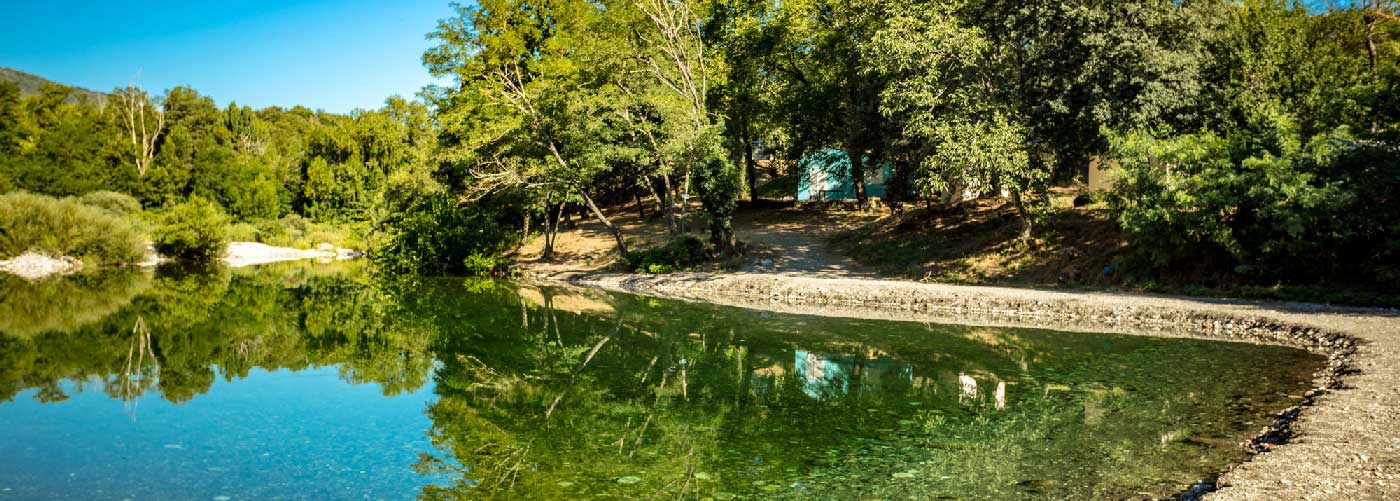 camping ardeche bord de riviere peche